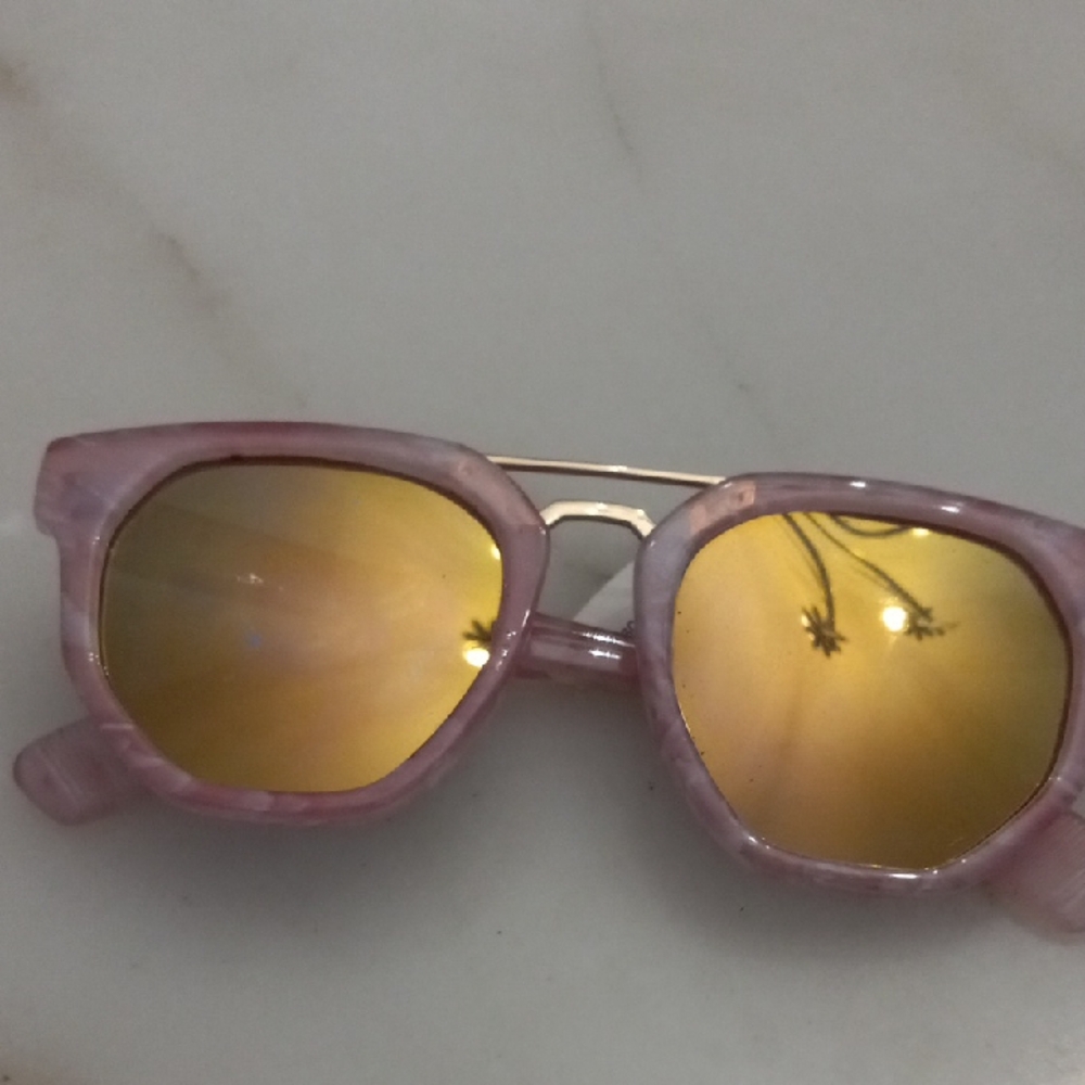Nordstrom Pink and Gold Sunglasses Modern Metallic Frames